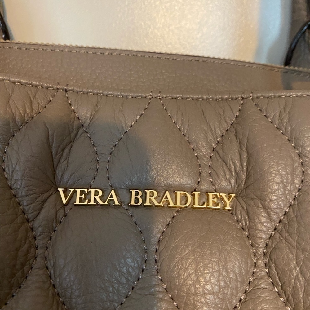 Vera bradlley Purse - Picture 4 of 9